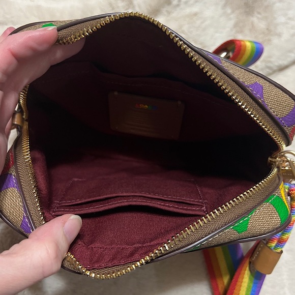Coach Jamie Camera Bag in Rainbow 🌈 Signature Canvas NWOT - Picture 8 of 9